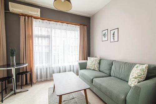 Mecidiyekoy Apartment | 1BR Apt, 3 Min to Mecidiyeköy Center