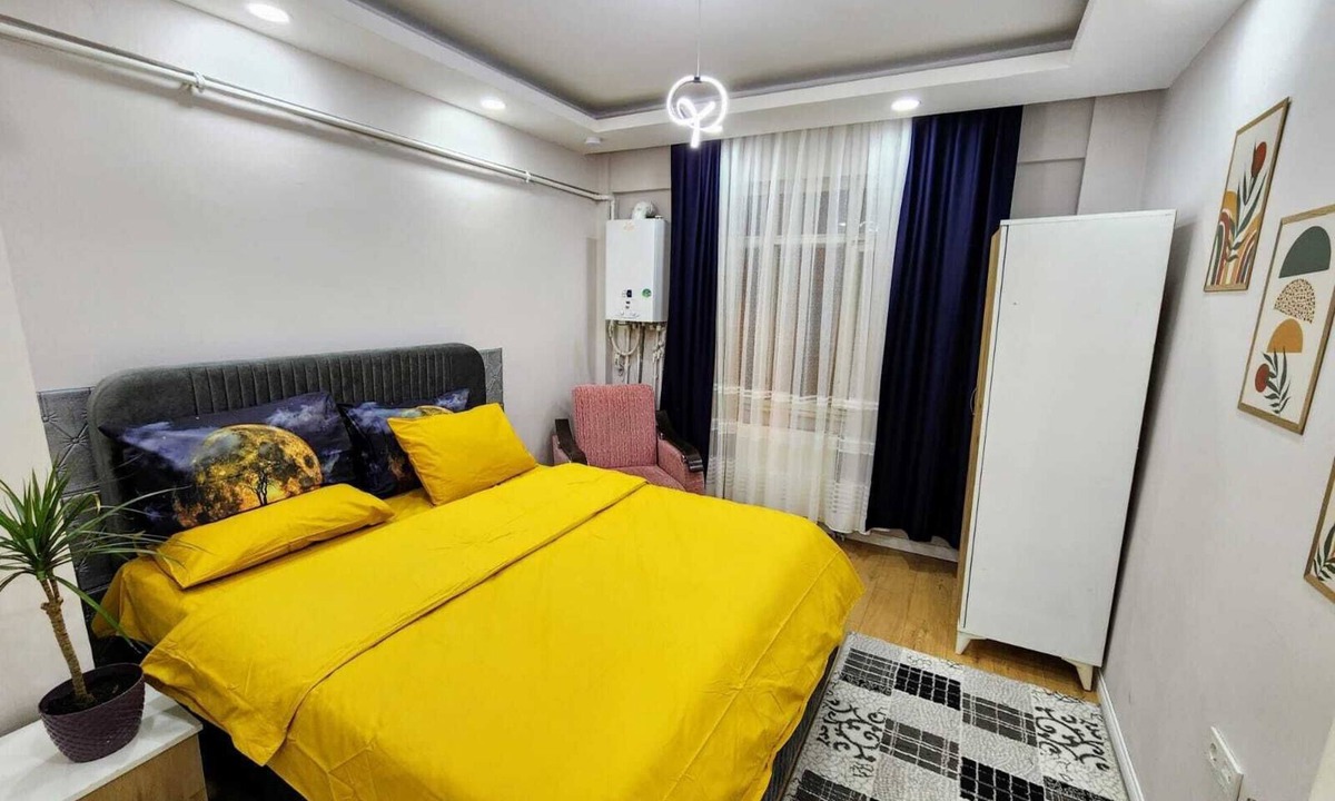 Tepebası Apartment | 5 Numara-Merkezi konumda ferah 1+1