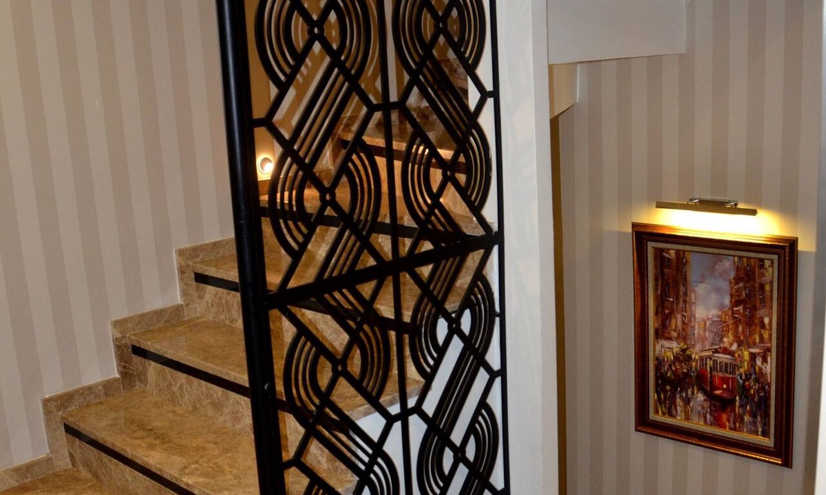 Kumkapi Hotel | Ahmet Efendi Konagi