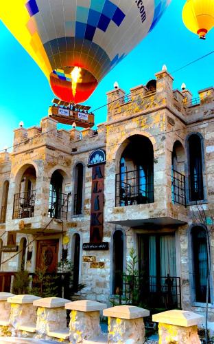Uchisar Hotel | Alika Castle House