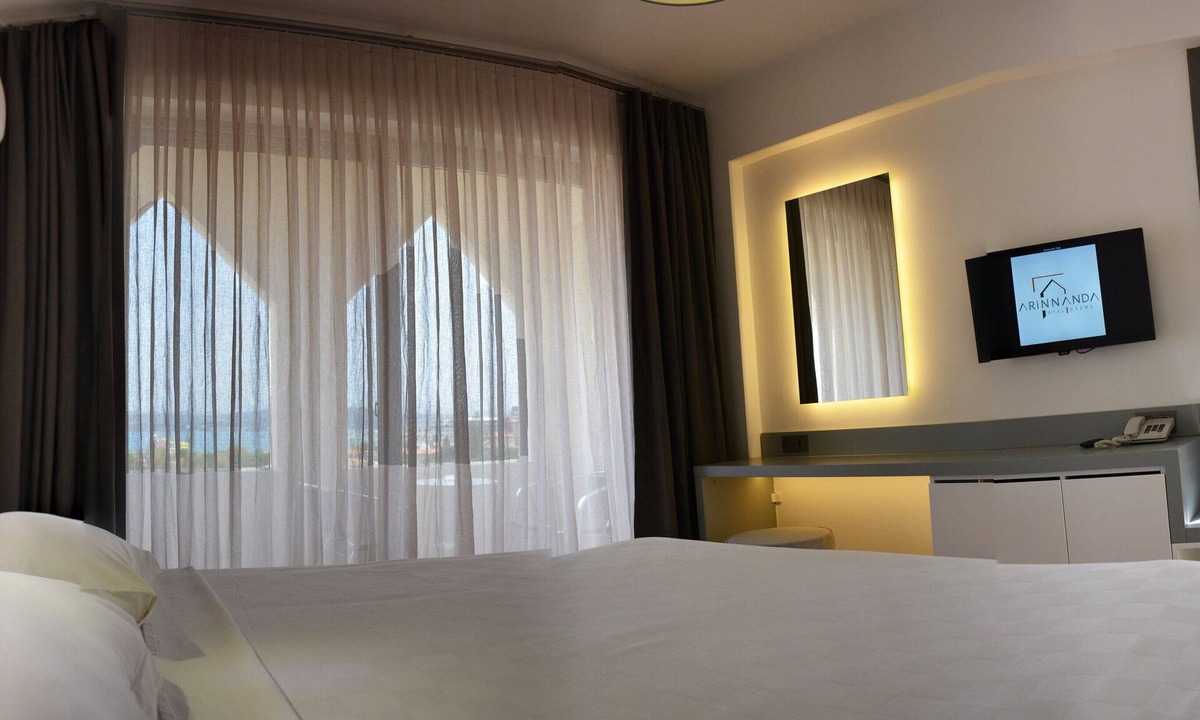 Altınyunus Mahallesi Hotel | Arinnanda Otel