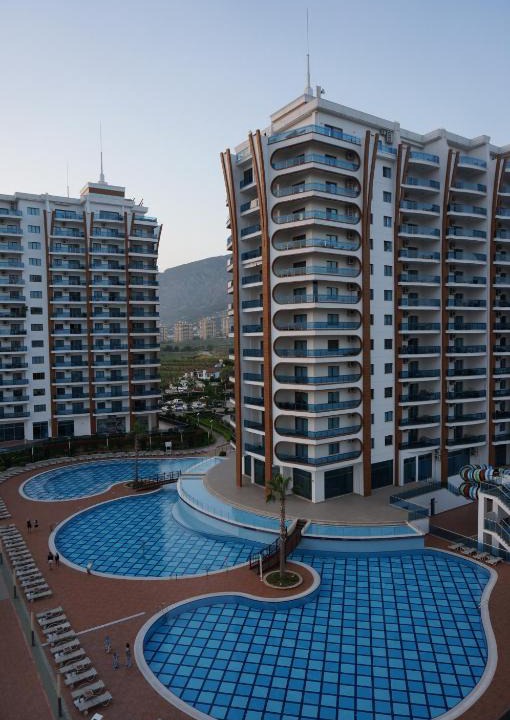 Seki Apartment | AZURA PARK Complex