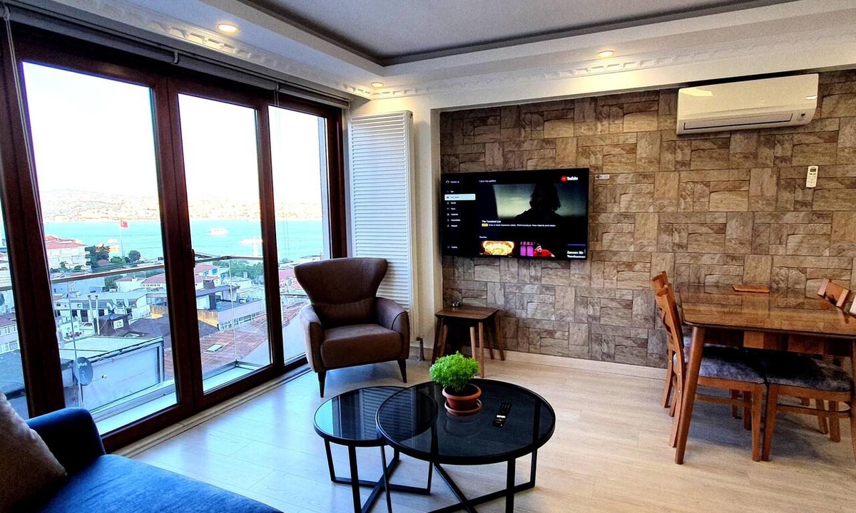 Cihangir Apartment | Breathtaking Bosphorus View Apartment in Cihangir