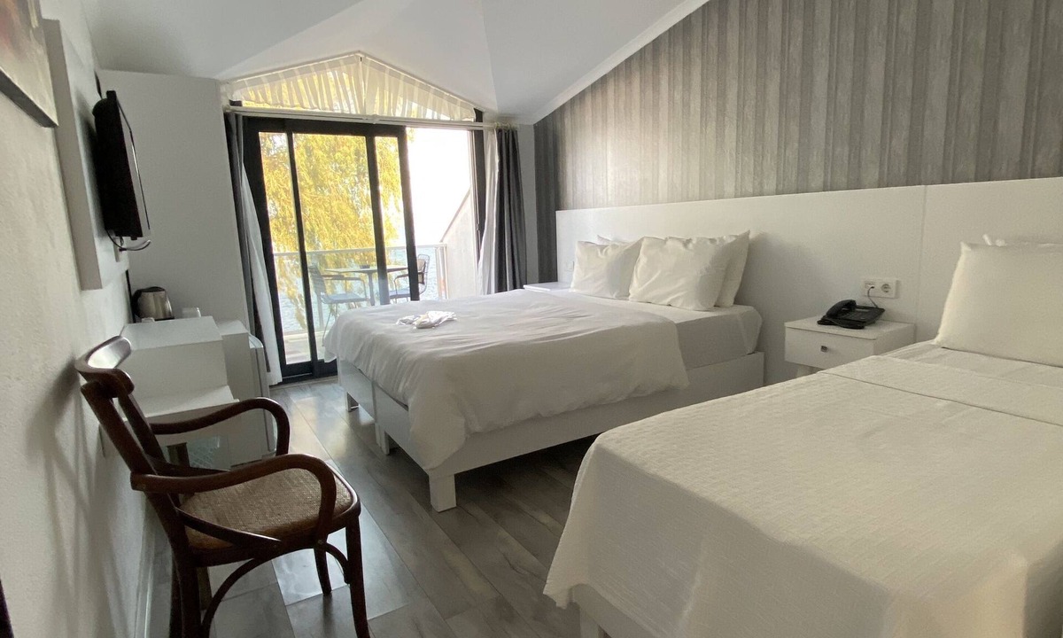 Gulbahce Mahallesi Hotel | Burla Han Hotel