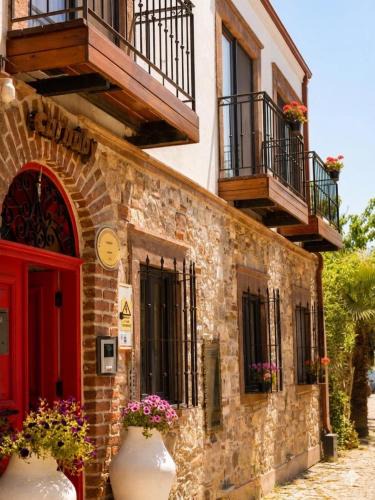 Ayvalik Hotel | Carnaby Otel Küçükköy