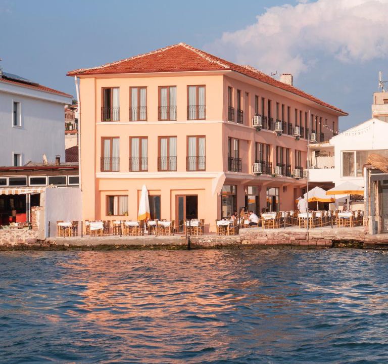 Ayvalik City Center Hotel | CasaLyma Ayvalık