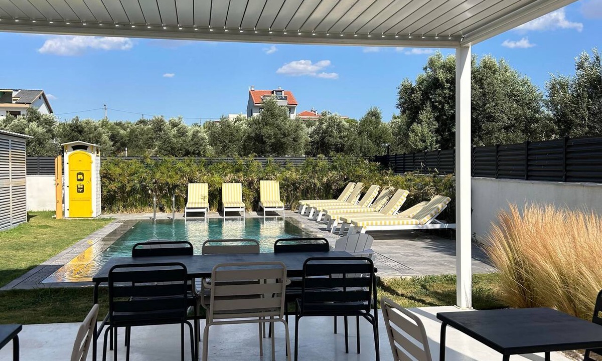 Ezine Bed & Breakfast | Cedori otel