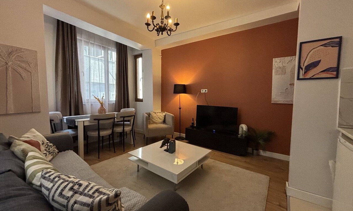 Cagaloglu Apartment | Central Istanbul Haven | Old City Highlights Nearb