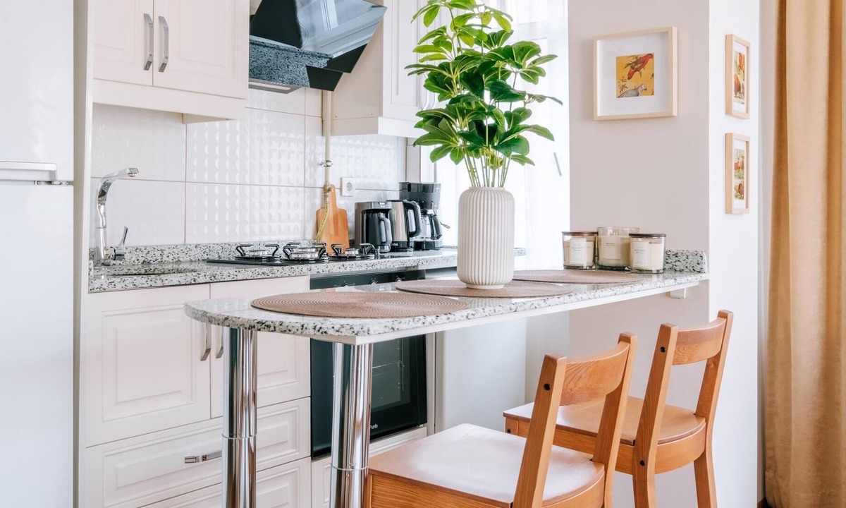 Rasimpasa Apartment | Charming Oasis w Balcony 5 min to Bull Statue