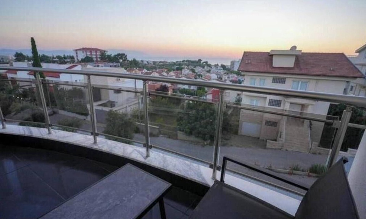 Kadnlar Denizi Mahallesi Apartment | Cool 2-bedroom apartment with AC in Aydın
