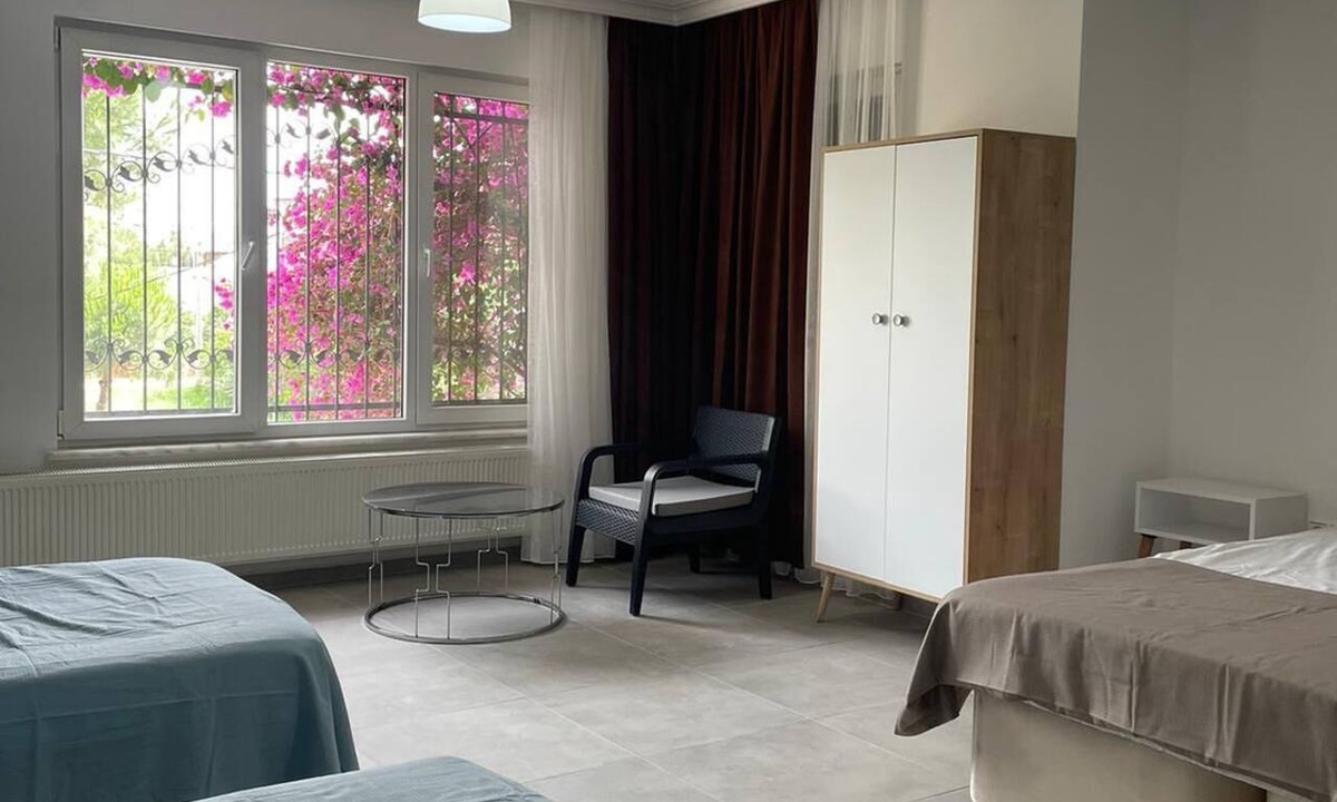 Oren Mahallesi Bed & Breakfast | evim palace ören