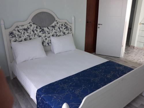 Ezine Hotel | Geyikli Paris Otel