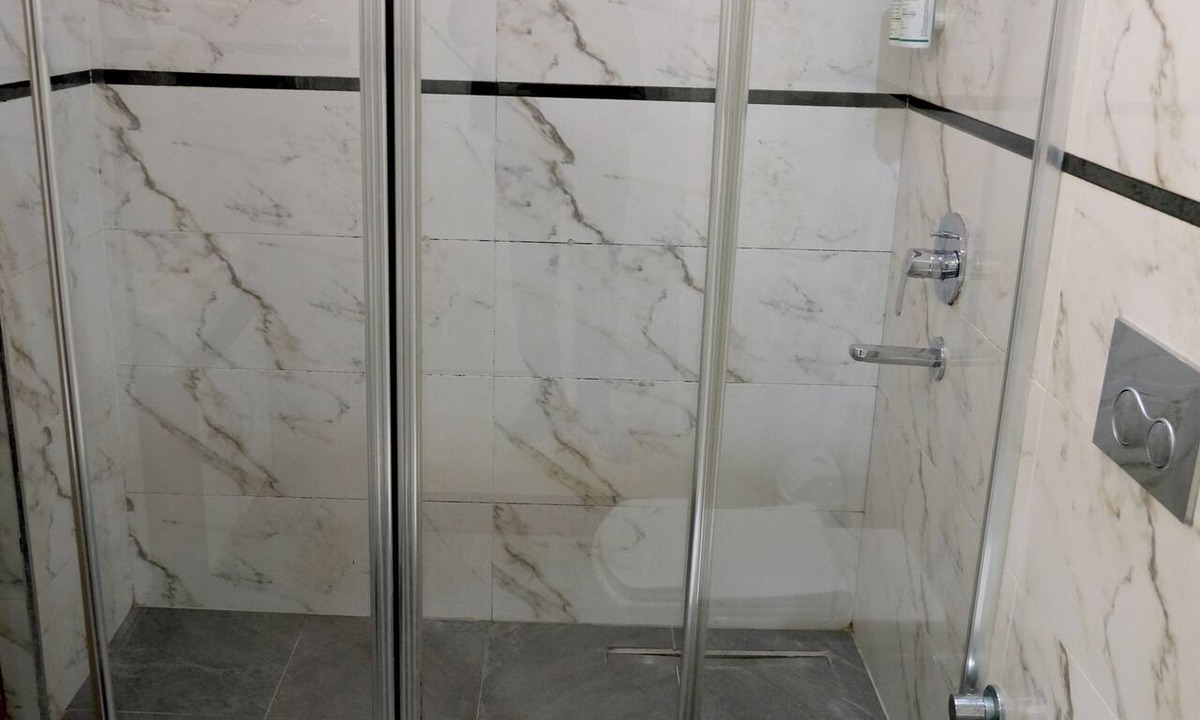 Eski Lara Hotel | Hey Lara Hotel