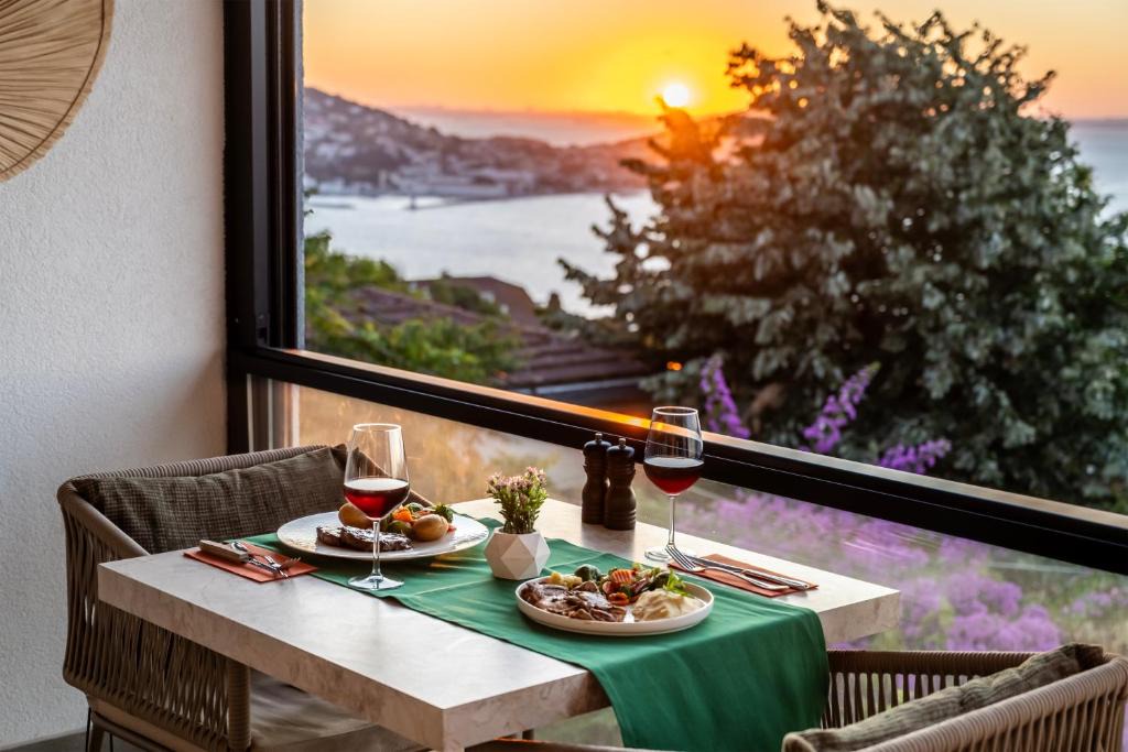 Adalar Hotel | Hillora Hotel Buyukada