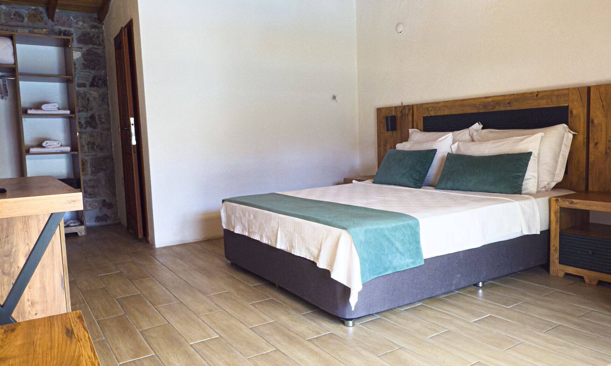 Ayvalik House | Hop Küçükköy