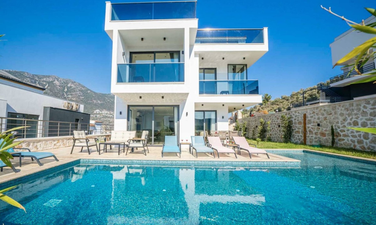 Kalkan Villa | Indulge in Elegance at Villa Onat