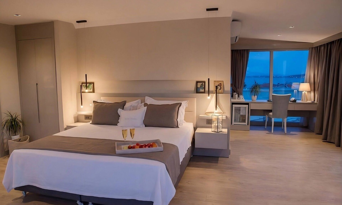 Altınyunus Mahallesi Hotel | Kalyon Çeşme