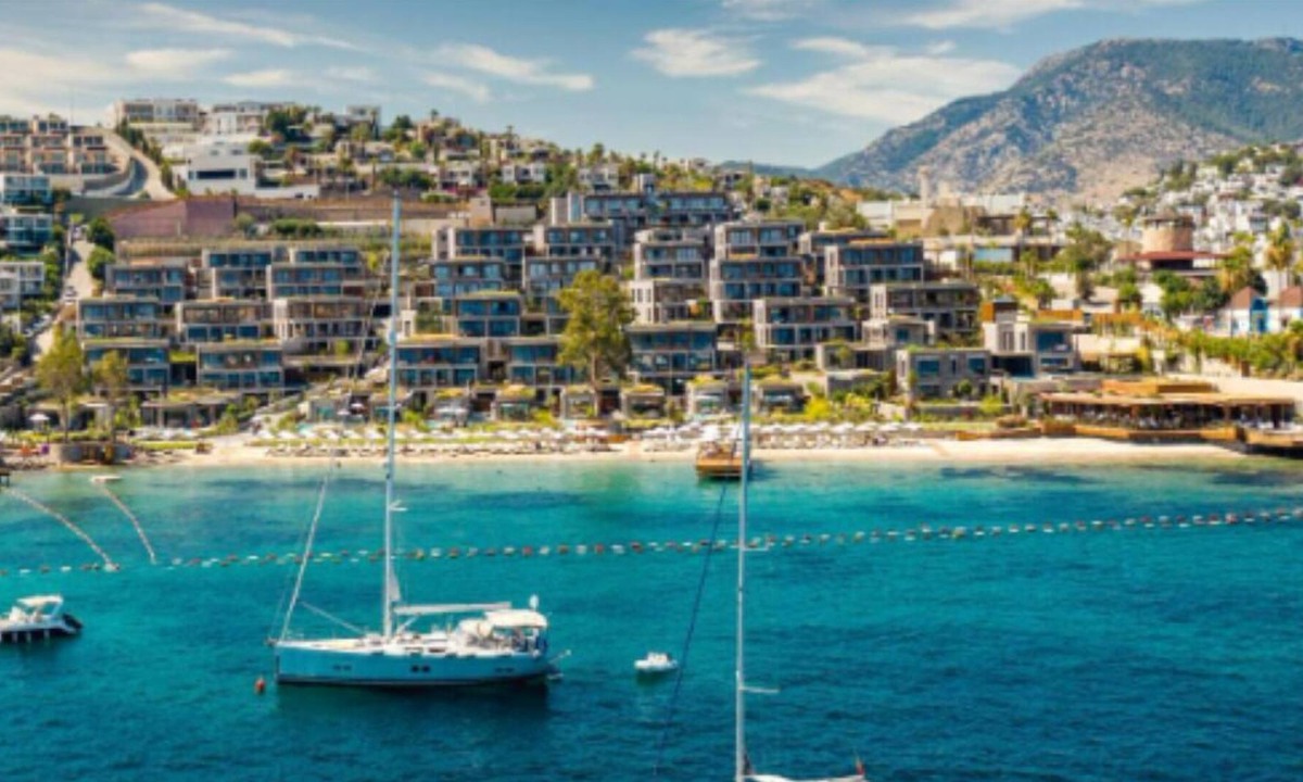 Gumbet Villa | Le Chic Bodrum-Ocean front villa 5 star hotel amenities close to Bodrum downtown