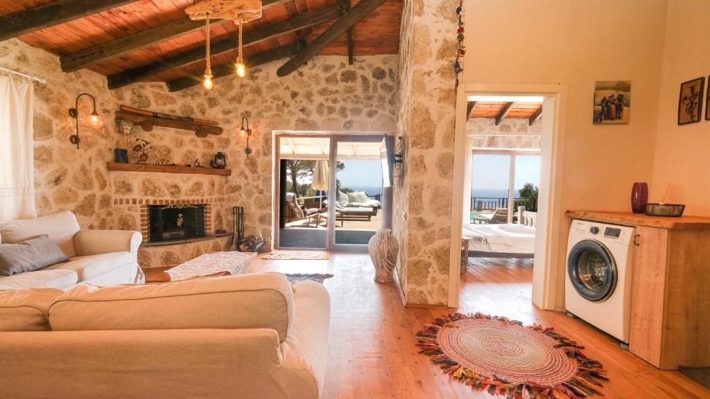 Patara Villa | Likya House - Deniz ve Doğa Manzaralı, Havuzlu