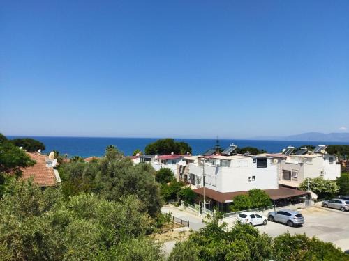 Kadnlar Denizi Mahallesi Apartment | Luxury property with full sea views, only 100 meters from the sea