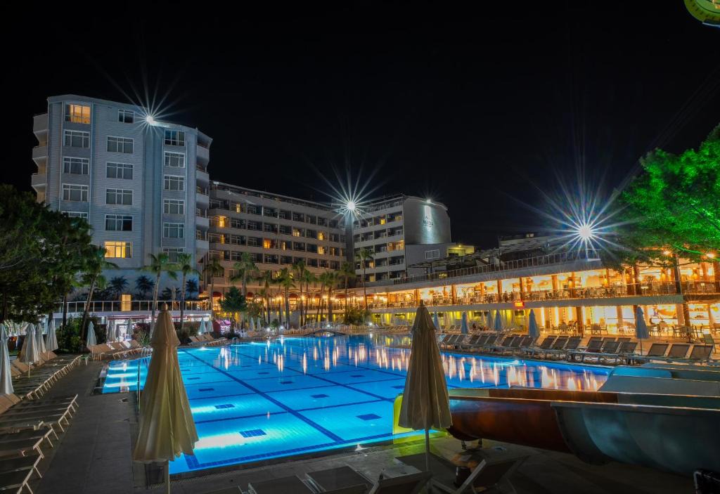 Okurcalar Resort | Mira Meridia Beach Hotel