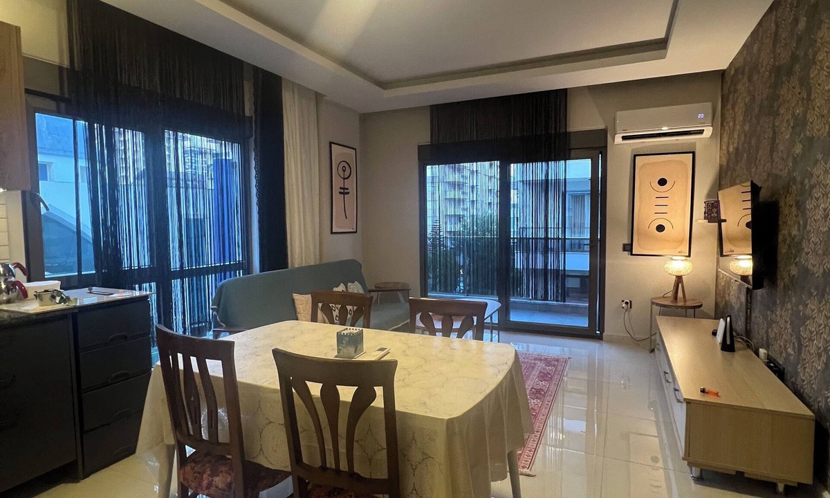 Seki Apartment | Modern 3 min walk to Beach Flat in Alanya with AC, Wi-Fi & next to Shopping Mall