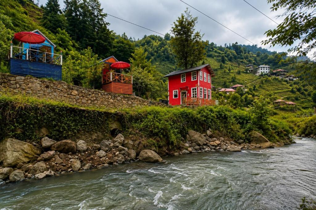 Ayder Bed & Breakfast | Moon River Bungalow