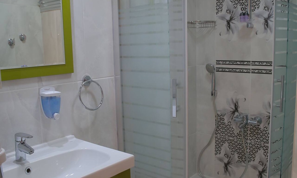 Mordogan Hotel | MORDOĞAN Zeytinli Konak Butik Hotel