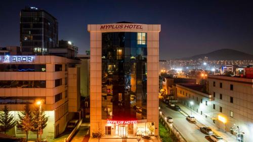 Serifali Mahallesi Hotel | My Plus Royal Ataşehir