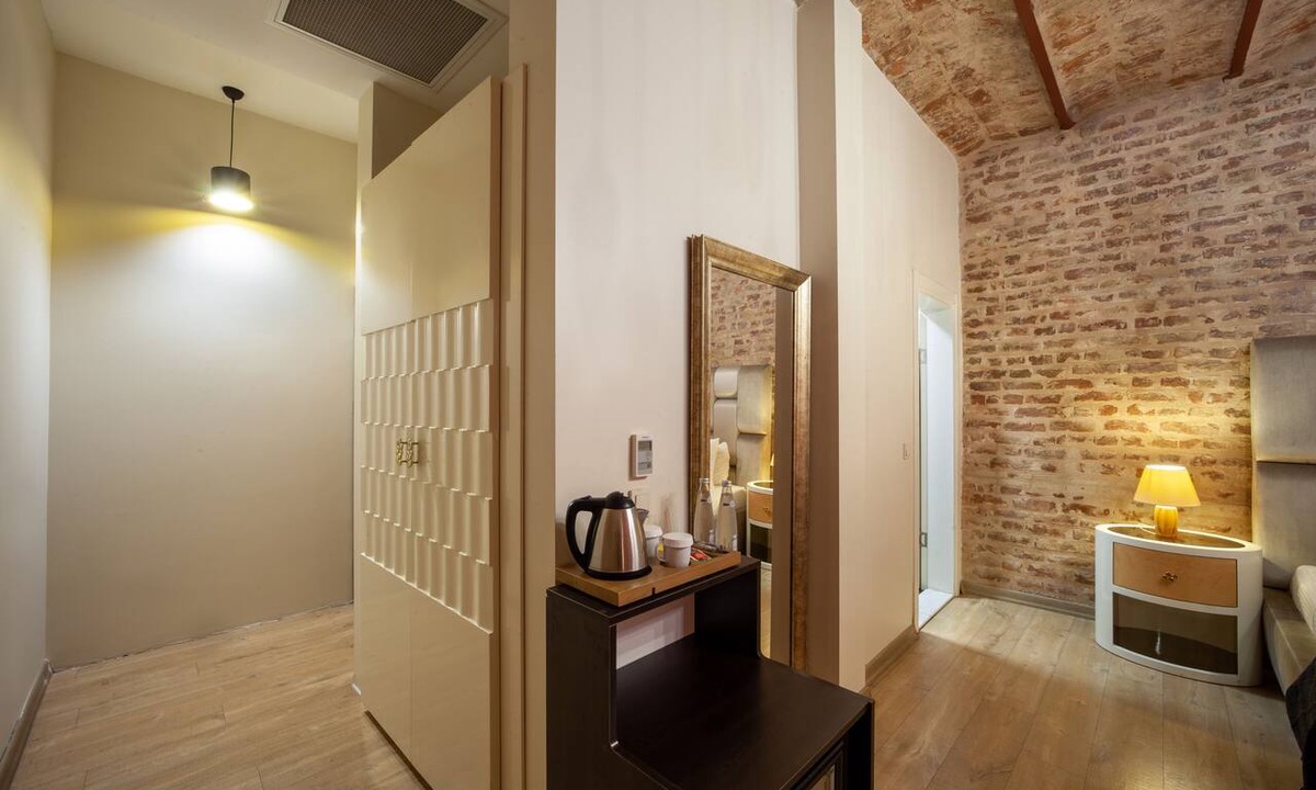 Pera Hotel | Nine Istanbul Hotel