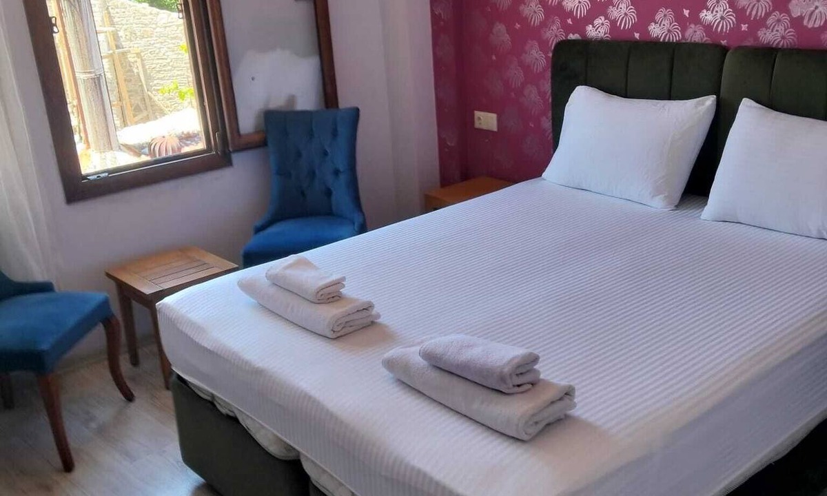 Yenifoca Hotel | Otel Safran Palas