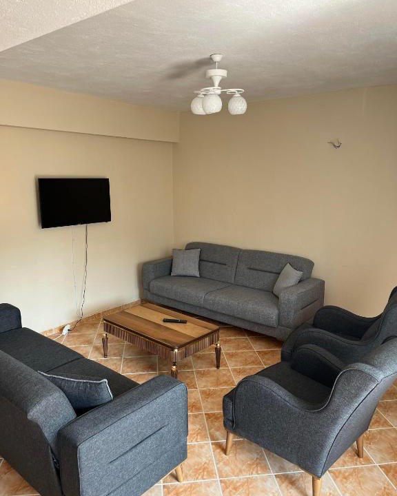 Gulluk Apartment | Pleasant Gulluk Apartment Near Seaside!