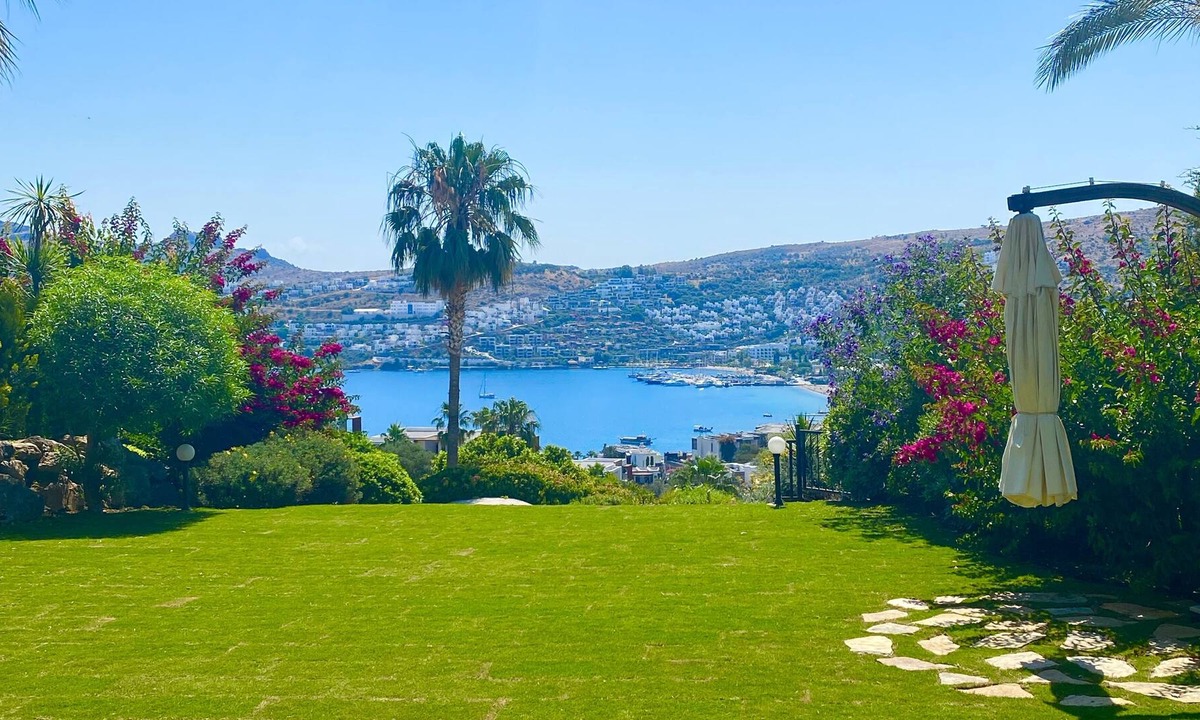 Gundogan Villa | private villa in luxury compound 2 min walking to sea