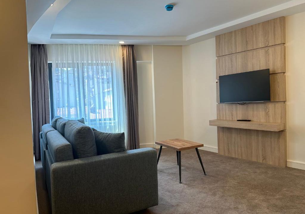Tophane Hotel | Roys Hotel & Suites