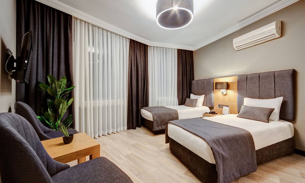 Mezetli Hotel | Sahil Martı Hotel