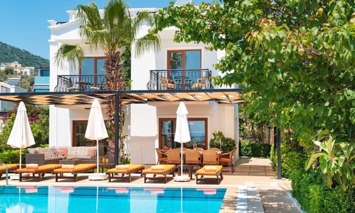 Kalkan Villa | Secluded Villa with Large Private Pool & Beautiful Gardens | Walk to Kalkan Town