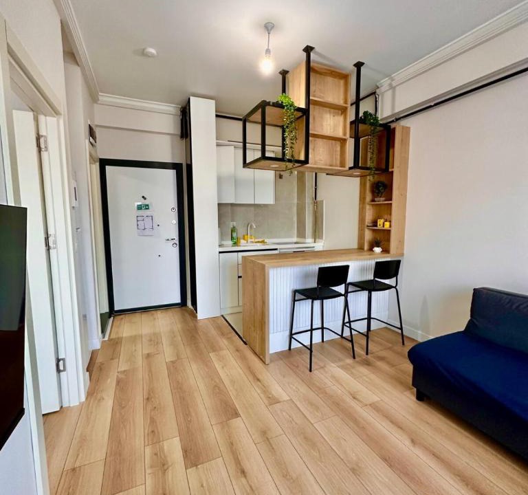Altıeylul Apartment | Spacious Balcony, Modern Loft, Kitchen, Privileged Location