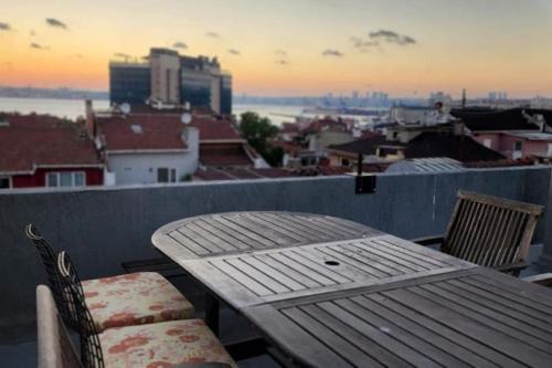 Moda Apartment | Stylish & Dreamy 2BR Flat w/Common Terrace in Moda
