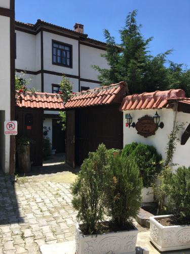 Mudurnu Bed & Breakfast | Tarihi Osmanlı Evi - Beyzadeler Konağı Ev Sahibi ve Yöneticisi - Bekir Yenerer Ruhsat No 14-75
