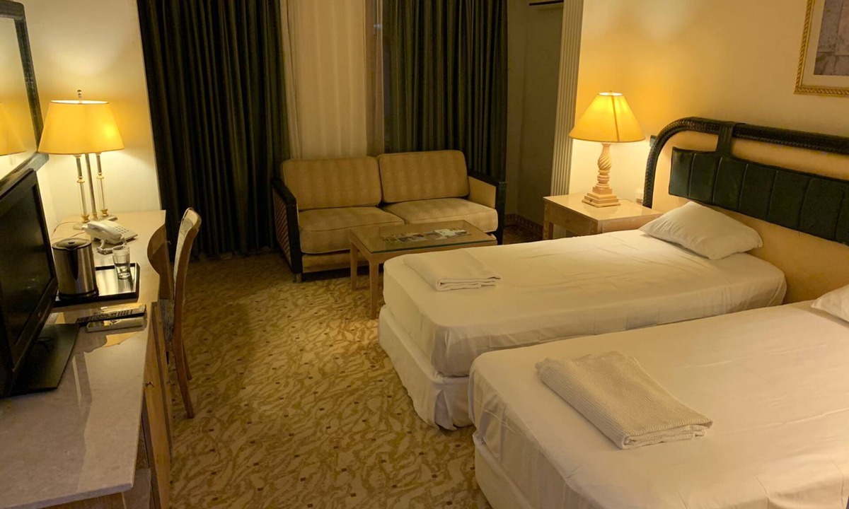 Kahta Hotel | Tas Saray Bardakci Hotel