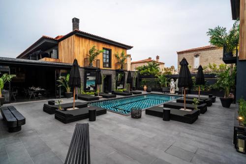 Hacımemis Hotel | The Local House Alaçatı