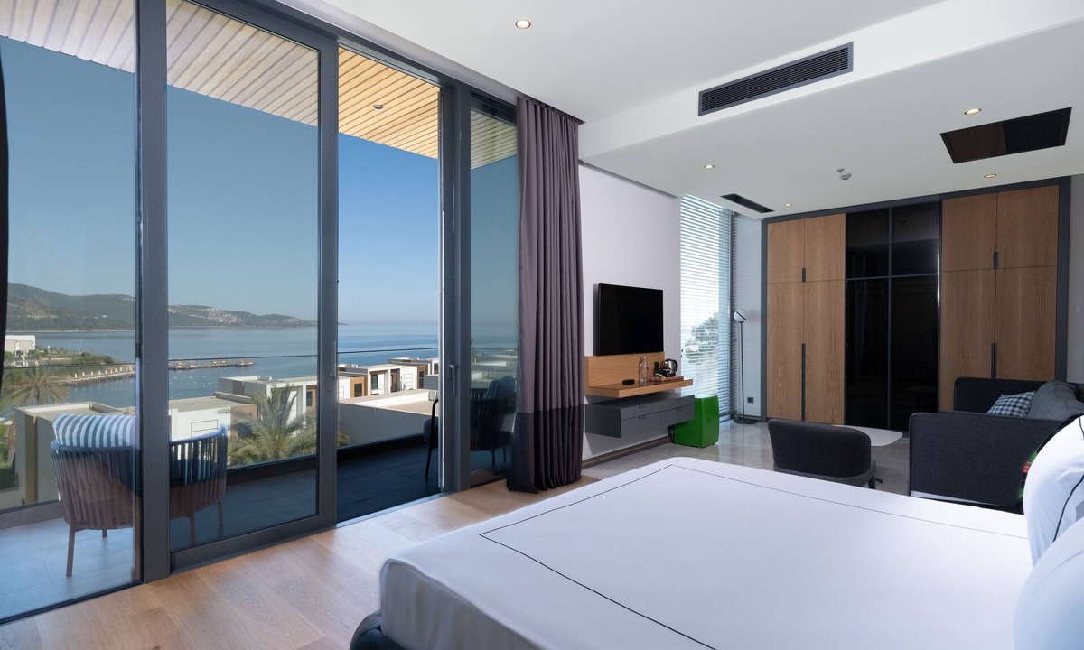 Torba Hotel | The Norm Collection Door'a Bodrum