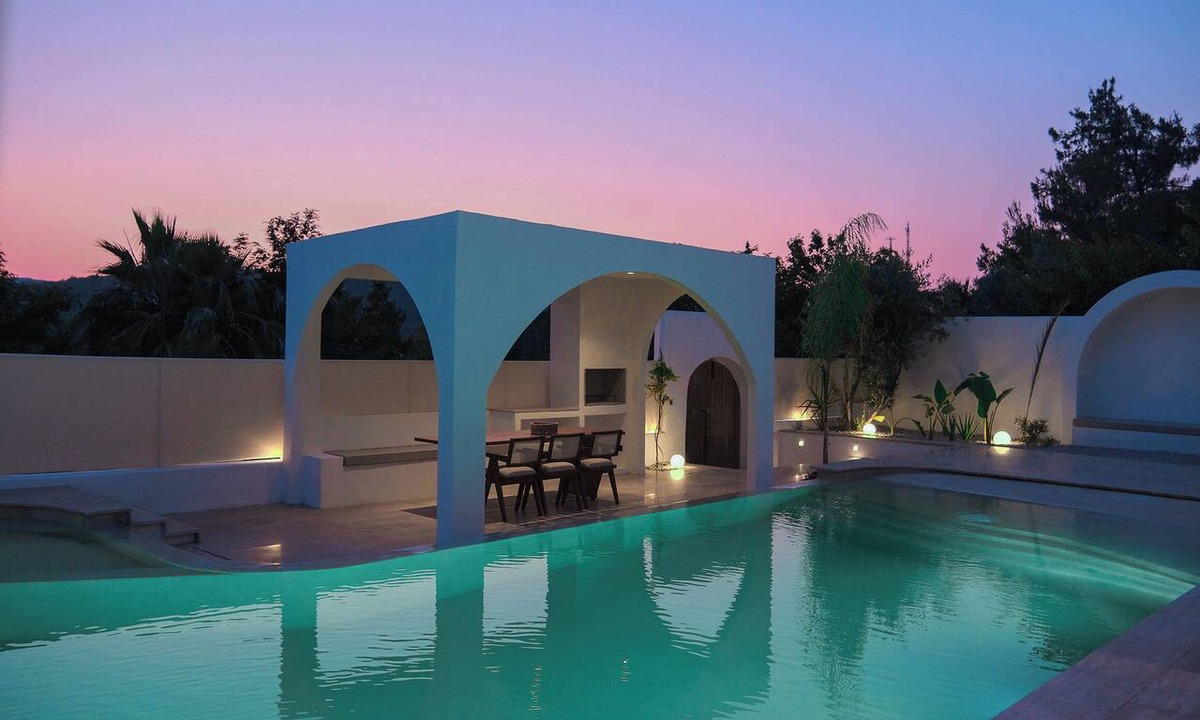 Oludeniz House | Villa NeoX Fethiye with Indoor and Outdoor Pools, Jacuzzi, Sauna & Minigolf