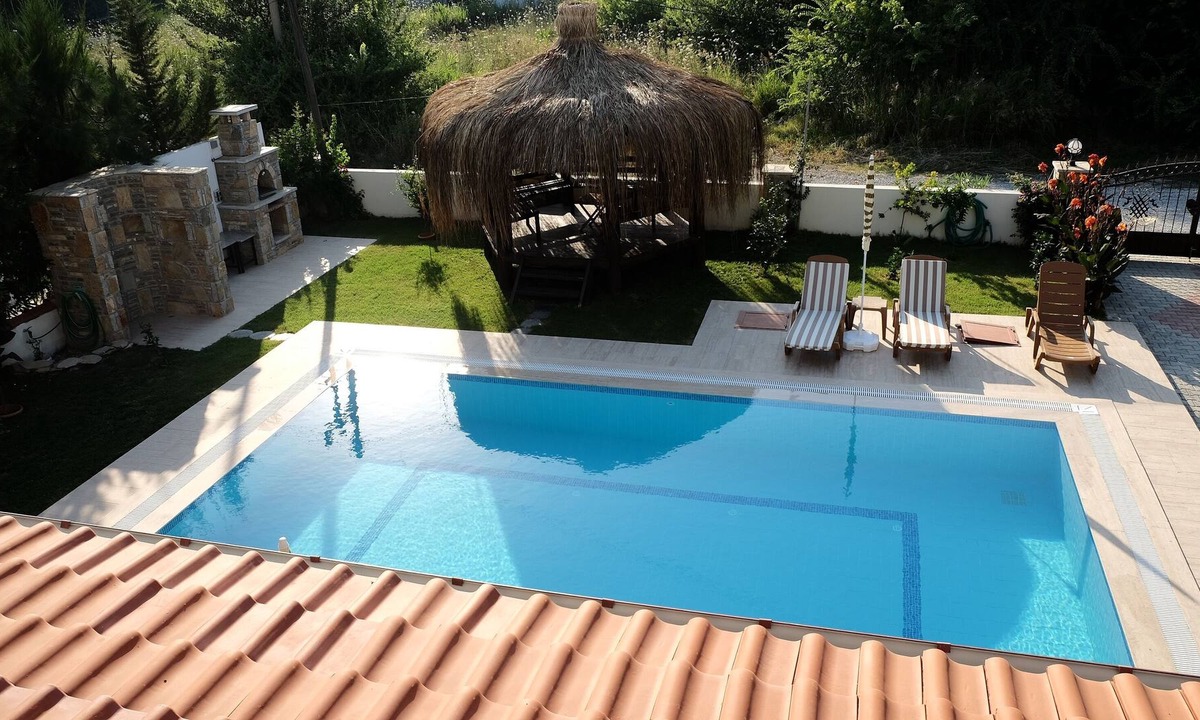 Dalyan City Center Villa | Villa "Oteki Ev" (The Other House) With Garden And Private Pool