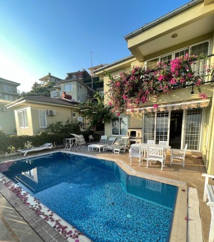 Kargicak Villa | Villa with pool in Goldcity tourism complex