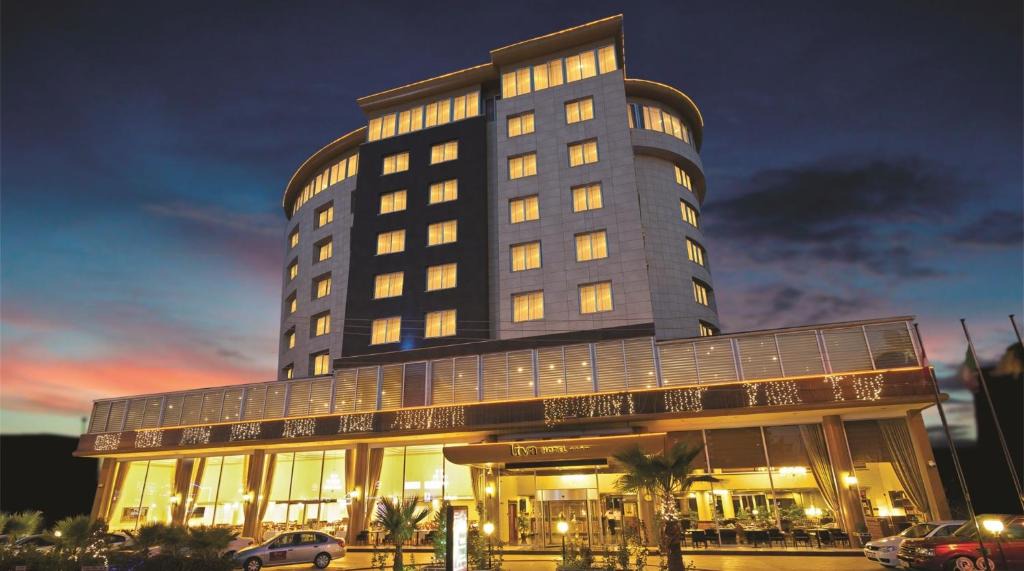 Mezetli Hotel | Yücesoy Liva Hotel Spa & Convention Center Mersin