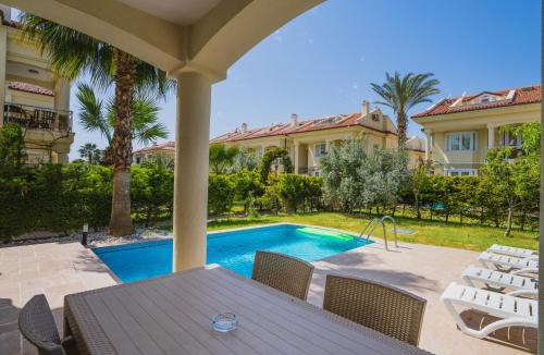 Fethiye City Center Villa | Çalış'ta Denize Sıfır 10 Kişilik Villa Starfish 4
