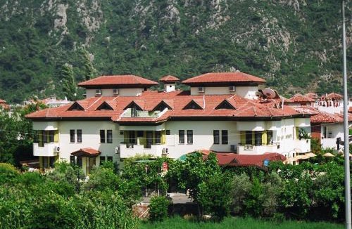 Icmeler Apartment | ÖZ-AY APART OTEL