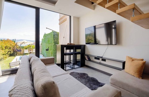 Dilovasi Villa | 3 Superior Villa Heated pool and Sea View