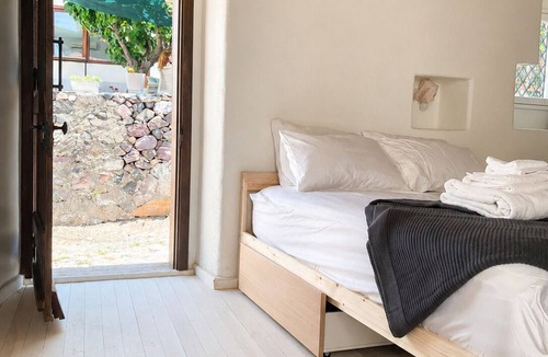 Ayvalik Bed & Breakfast | 4-bedroom Stone Villa with Pool in Cunda, Ayvalik